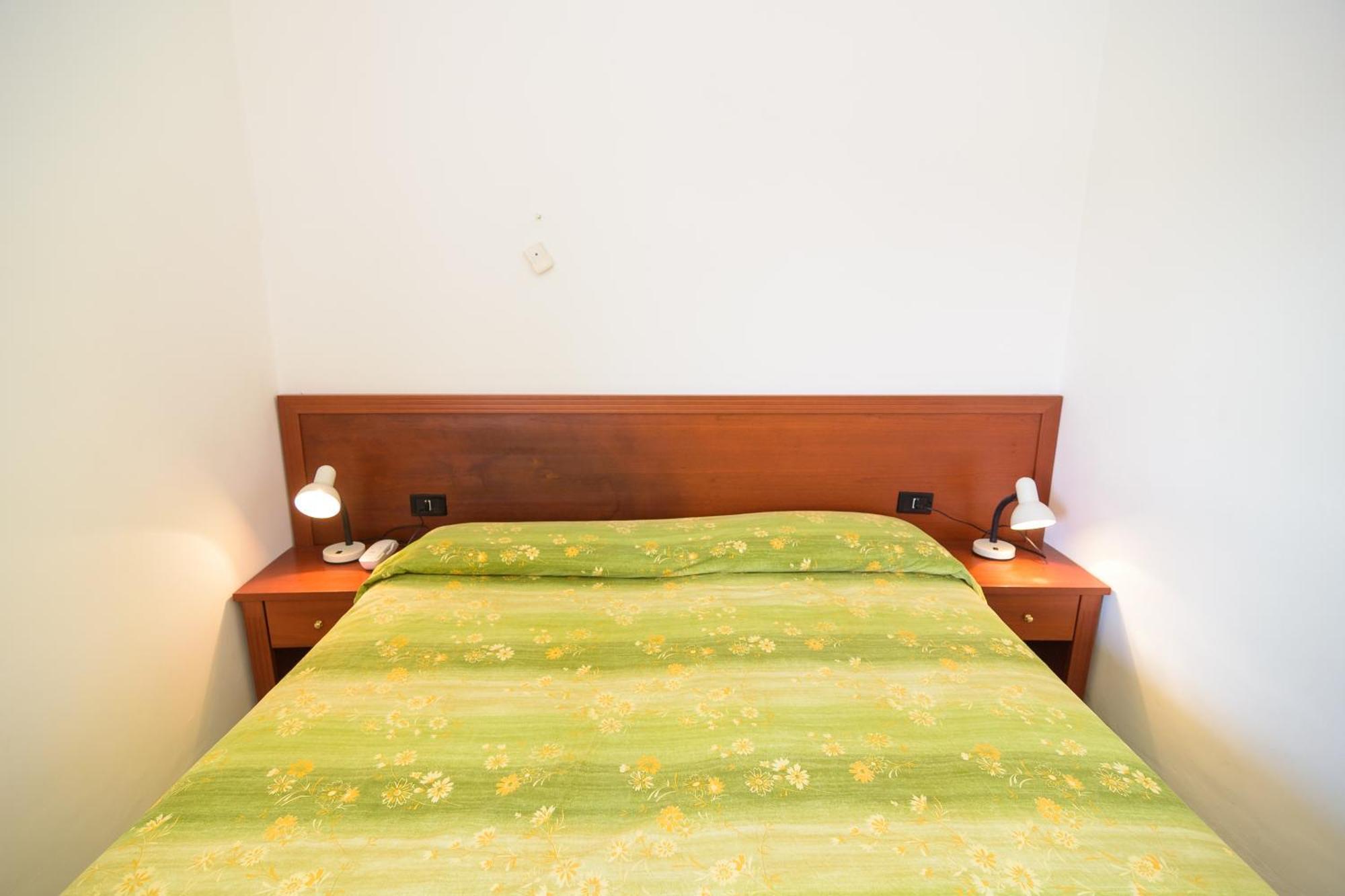 Hotel Riviera Прочида Номер фото